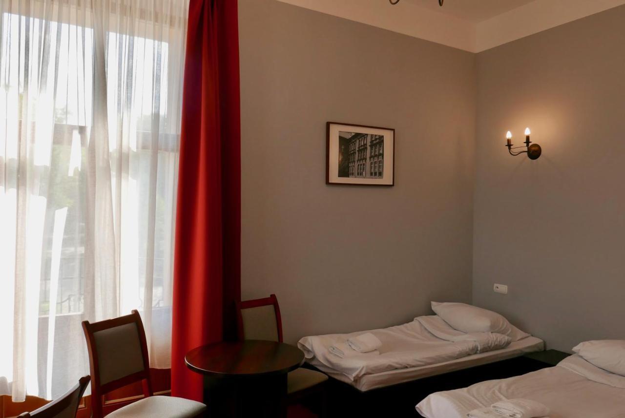 Staromiejski Piwowar Hotel เลกนิตซา ภายนอก รูปภาพ