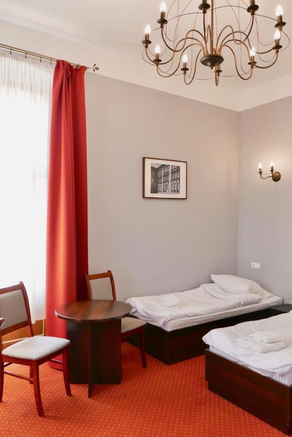 Staromiejski Piwowar Hotel เลกนิตซา ภายนอก รูปภาพ