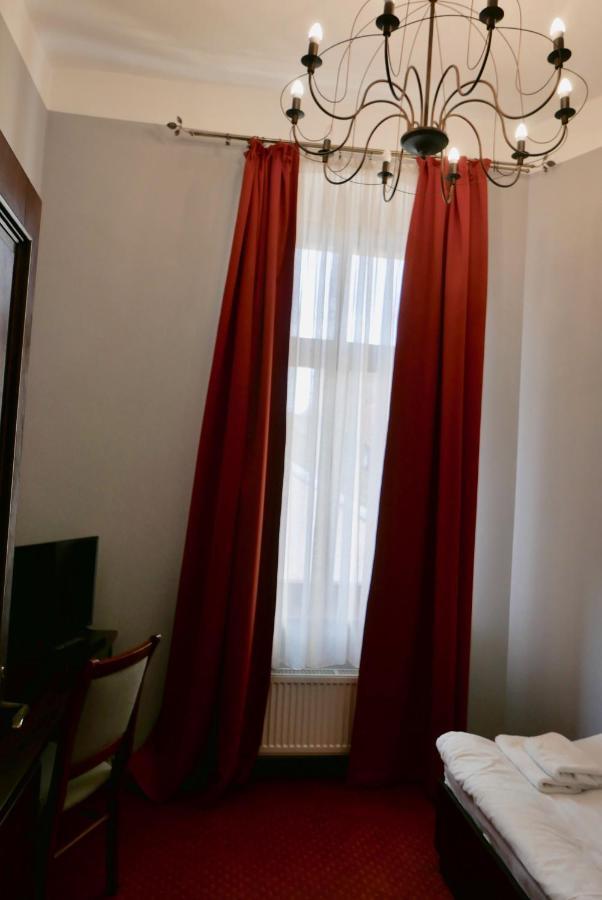 Staromiejski Piwowar Hotel เลกนิตซา ภายนอก รูปภาพ