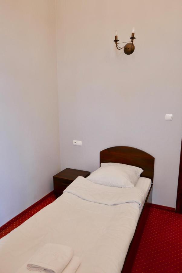 Staromiejski Piwowar Hotel เลกนิตซา ภายนอก รูปภาพ