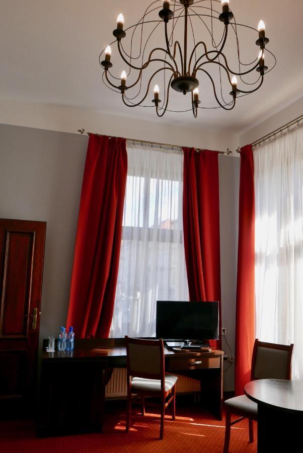 Staromiejski Piwowar Hotel เลกนิตซา ภายนอก รูปภาพ